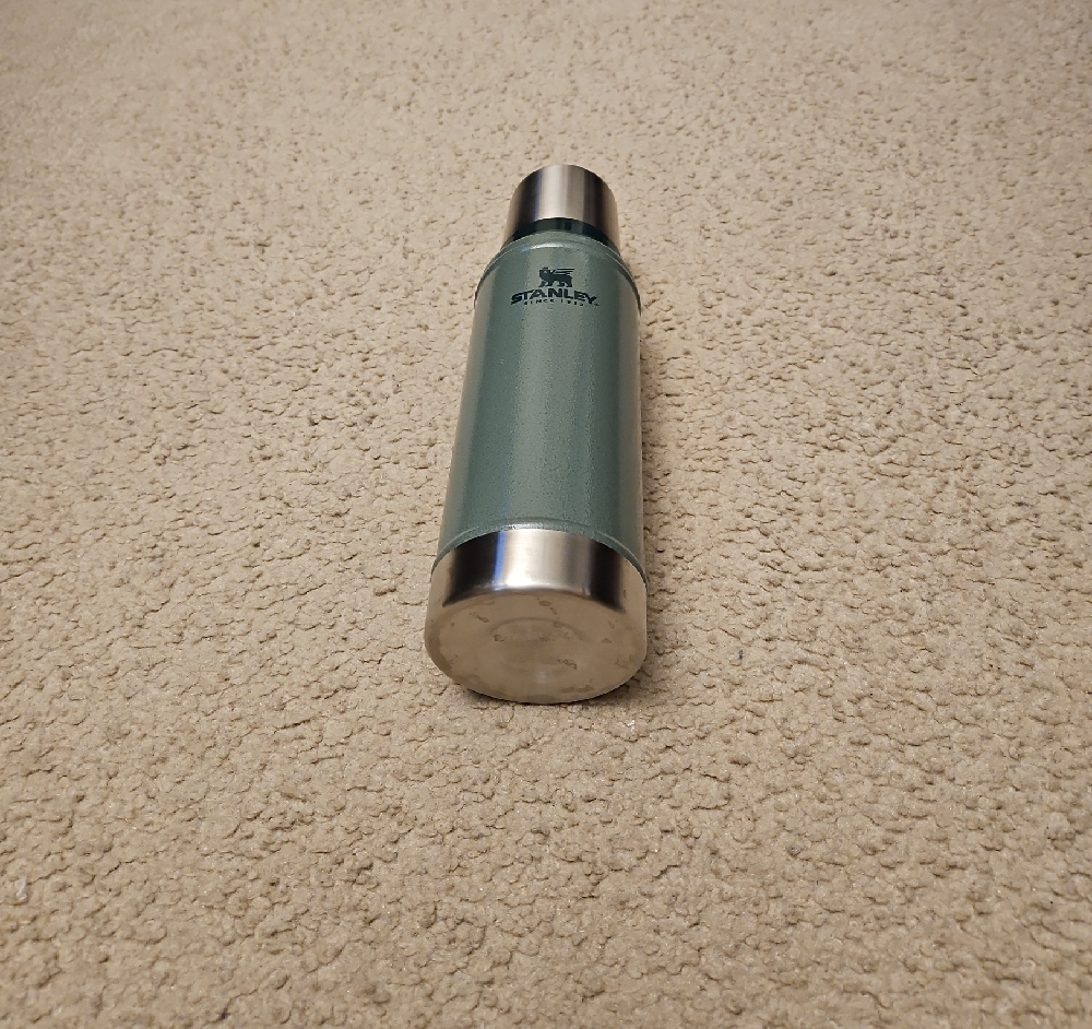 Stanley Classic Legendary Bottle | Hammertone Green - Picture 3 of 8